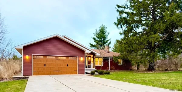 $429,900 | 6606 Gartman Road, Orchard Park, NY 14127