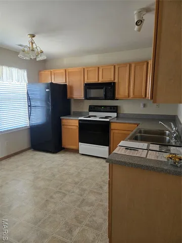 $179,900 | 42 Kingston Drive, Moscow Mills, MO 63362