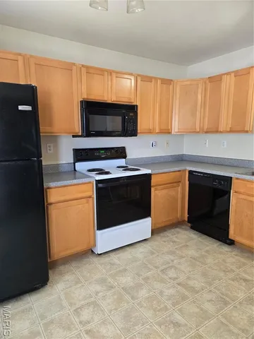 $179,900 | 42 Kingston Drive, Moscow Mills, MO 63362