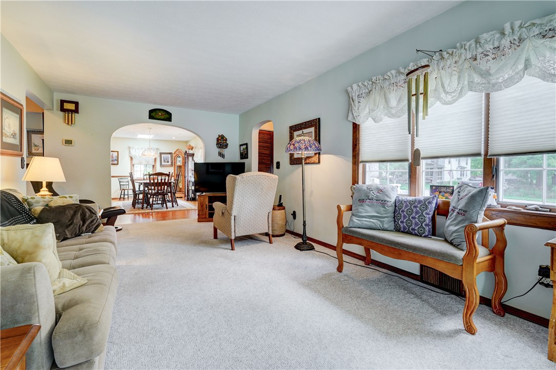 5891 East Henrietta Road Rush, NY 14543 - Photo 9 of 31 Living Room