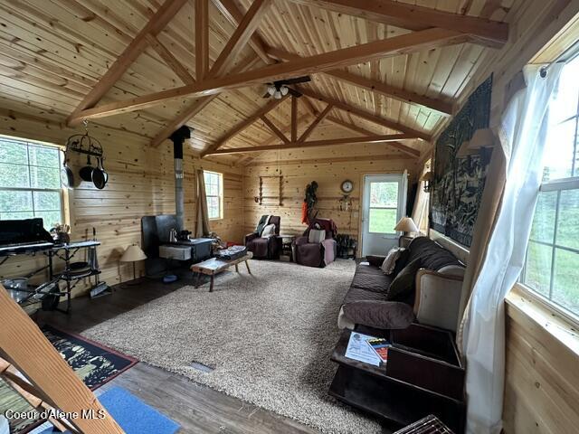 572 Foote Road Desmet, ID 83824 - Photo 15 of 38 Living Rm to Frt Door