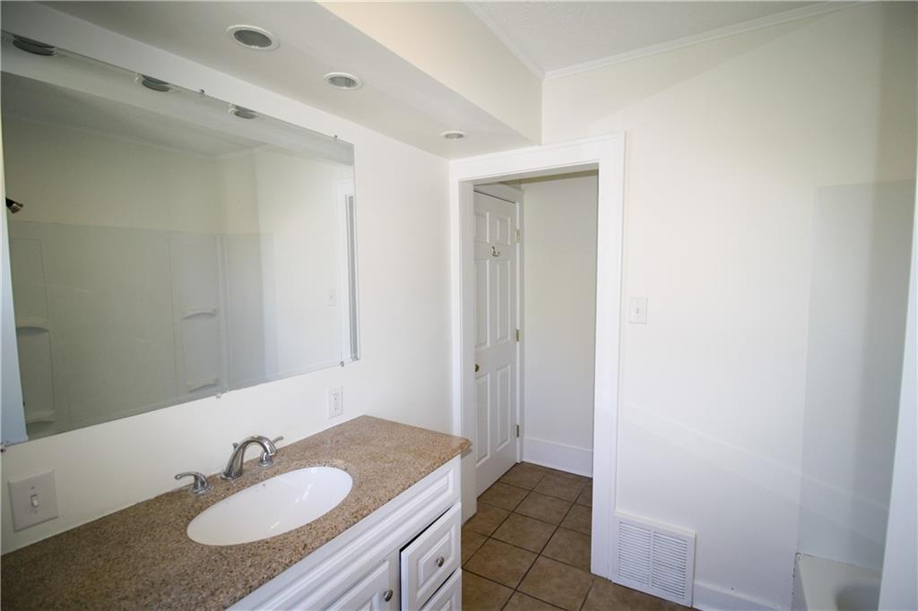 2344 Sheffield Road Aliquippa, PA 15001 - Photo 17 of 25 Gallery Image 17