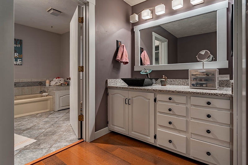 1787 West Division Road Jasper, IN 47546 - Photo 20 of 36 Gallery Image 20