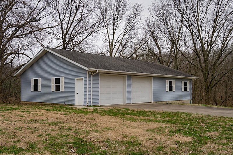 1787 West Division Road Jasper, IN 47546 - Photo 24 of 36 Gallery Image 24