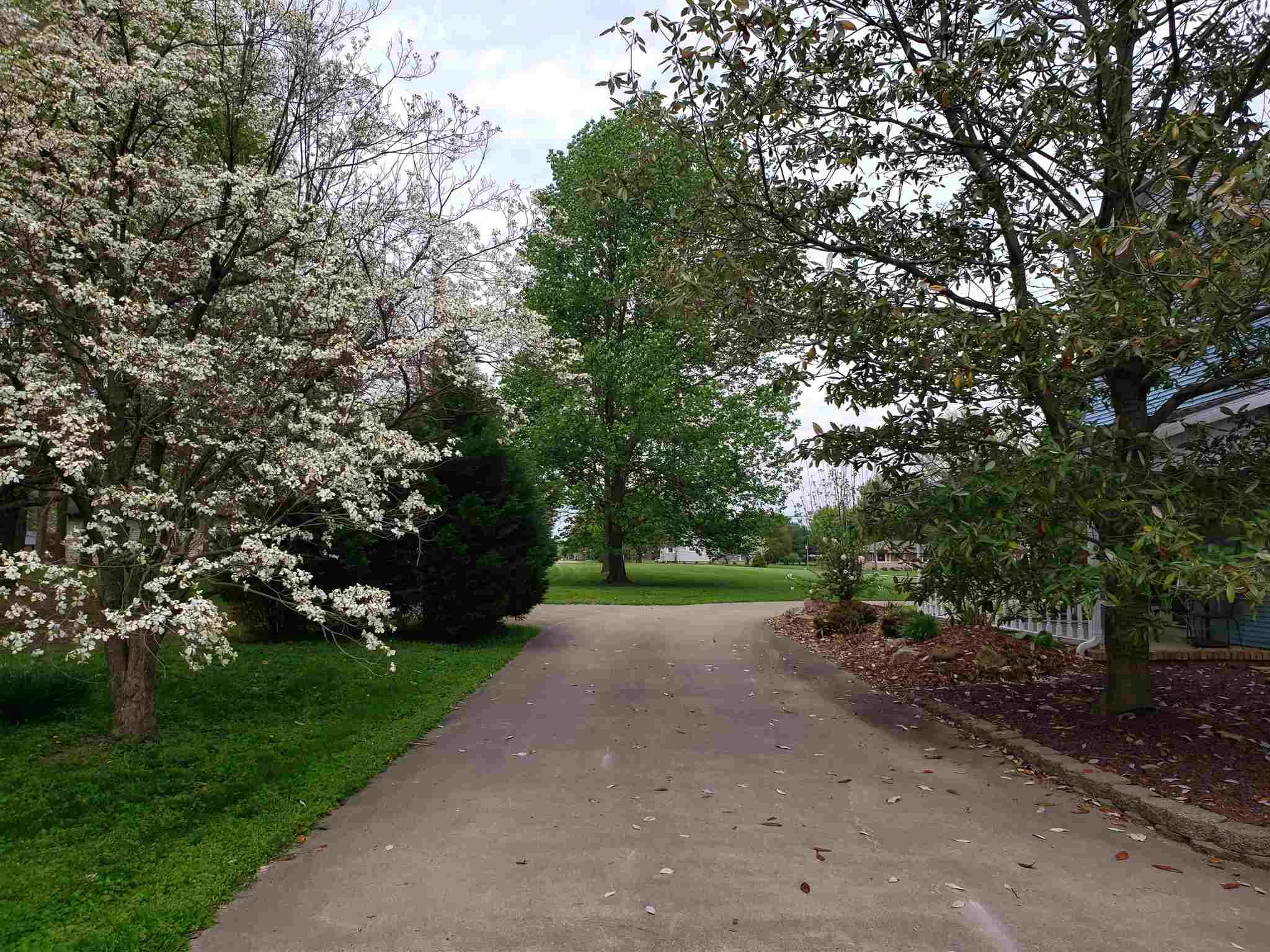 1787 West Division Road Jasper, IN 47546 - Photo 26 of 36 Gallery Image 26