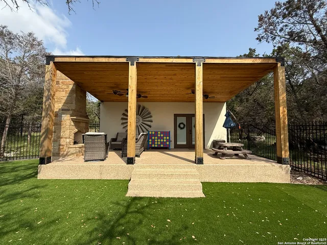 $1,200,000 | 26447 Lewis Ranch Road, New Braunfels, TX 78132