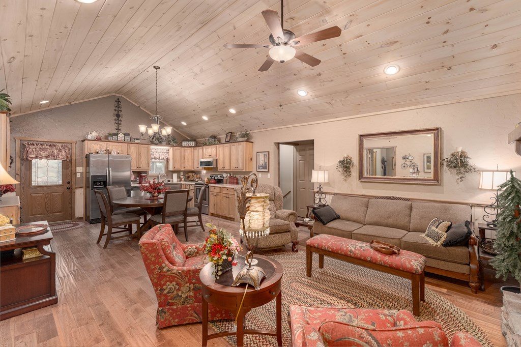 337 Branch Creek Road Blue Ridge, GA 30513 - Photo 5 of 43