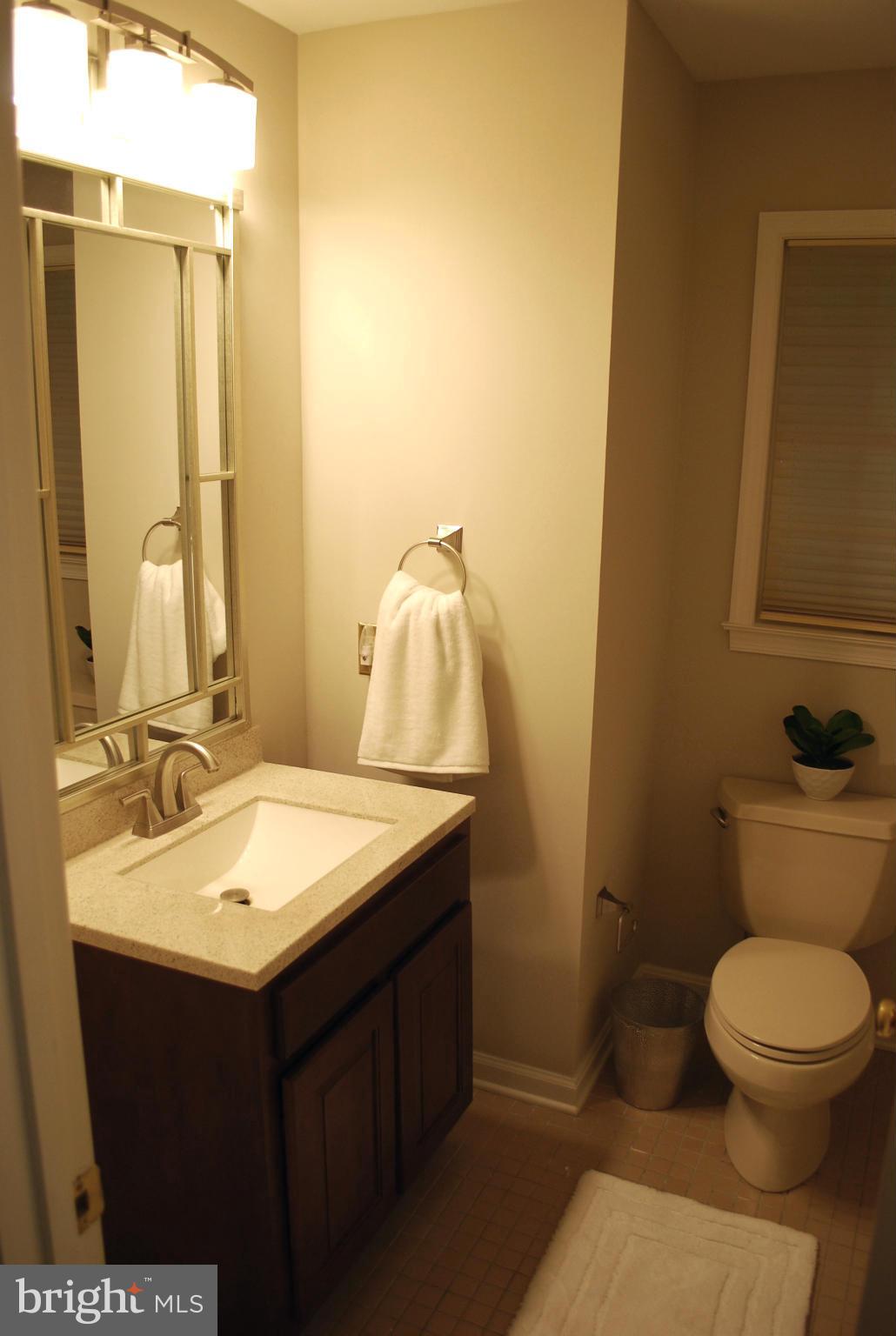 985 St George Barber Road Davidsonville, MD 21035 - Photo 14 of 30 1st floor full bathroom