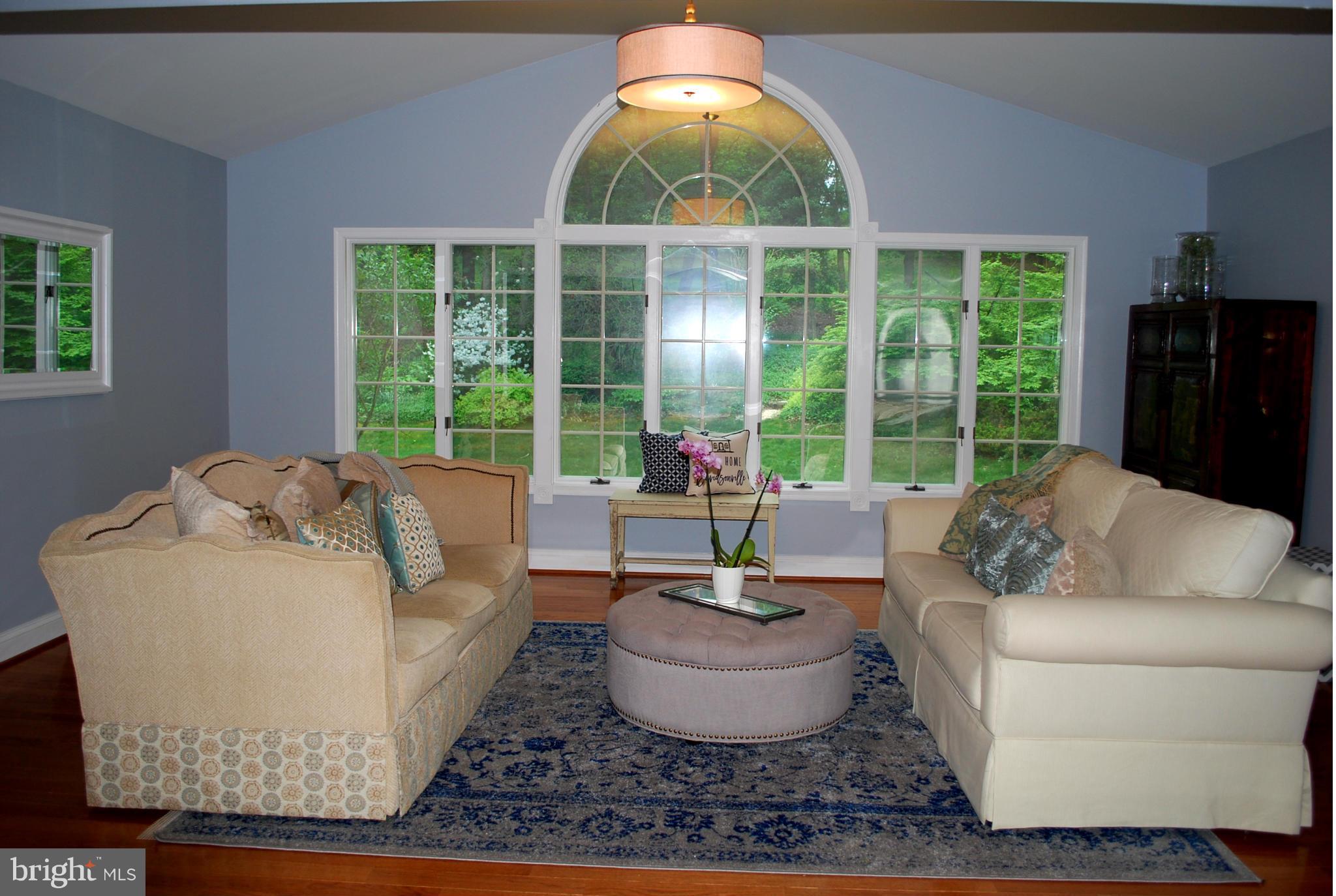 985 St George Barber Road Davidsonville, MD 21035 - Photo 4 of 30 Living Room overlooking garden