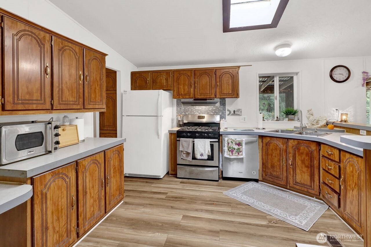 1120 Shaw Road Bow, WA 98232 - Photo 20 of 40