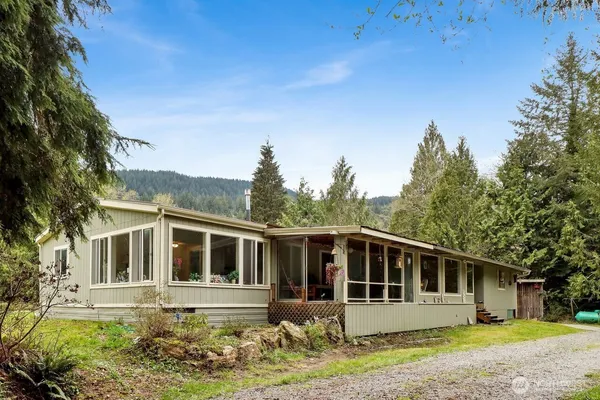 $949,900 | 1120 Shaw Road, Bow, WA 98232