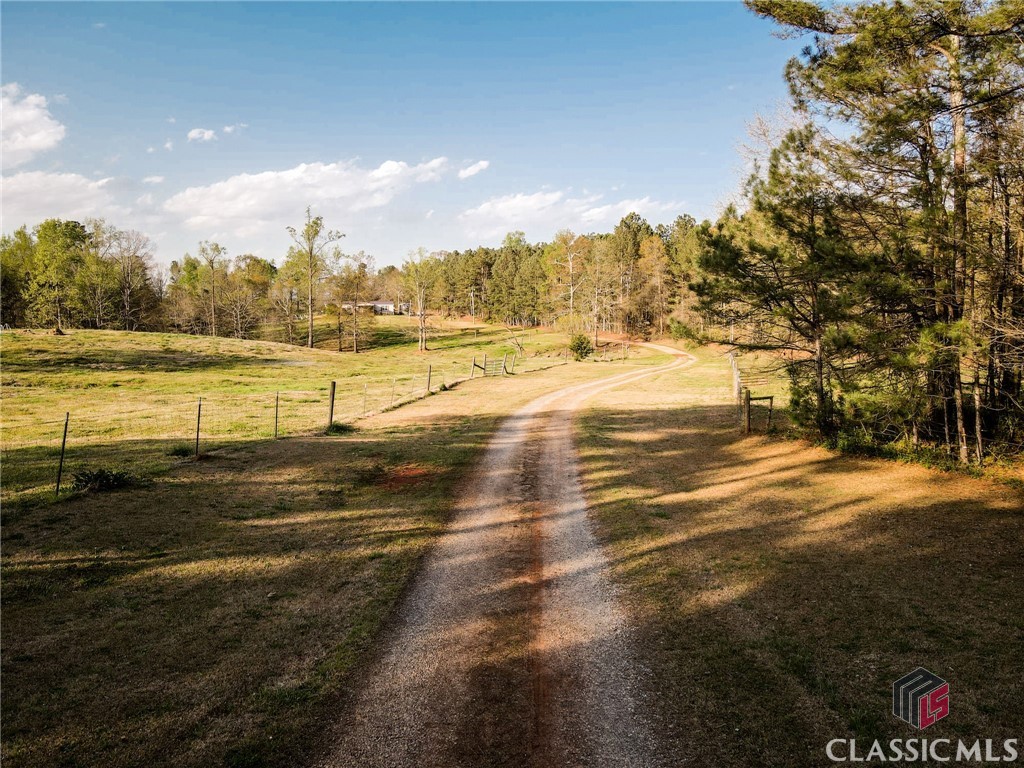 385 Steele Road Comer, GA 30629 - Photo 2 of 29
