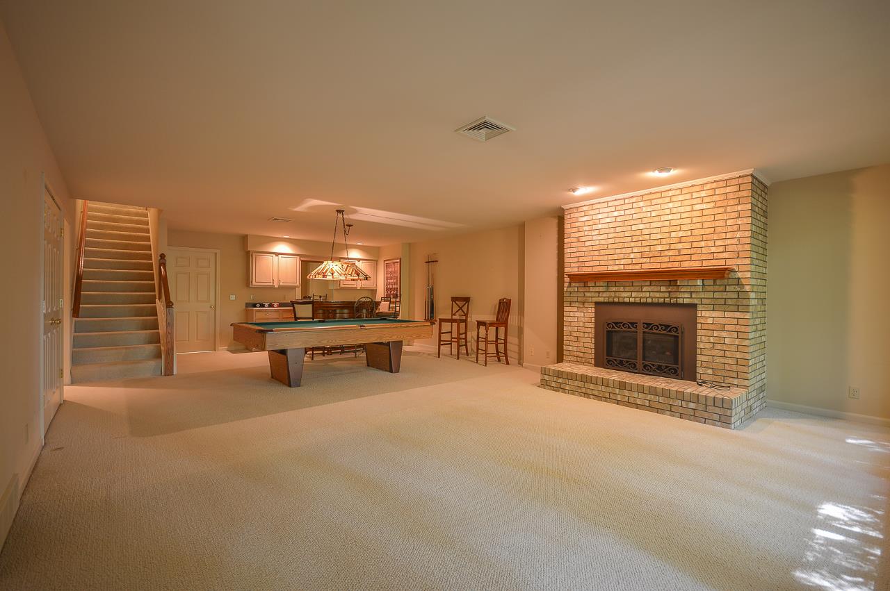 1301 Timberlake Road Evansville, IN 47710 - Photo 12 of 21 Gallery Image 12