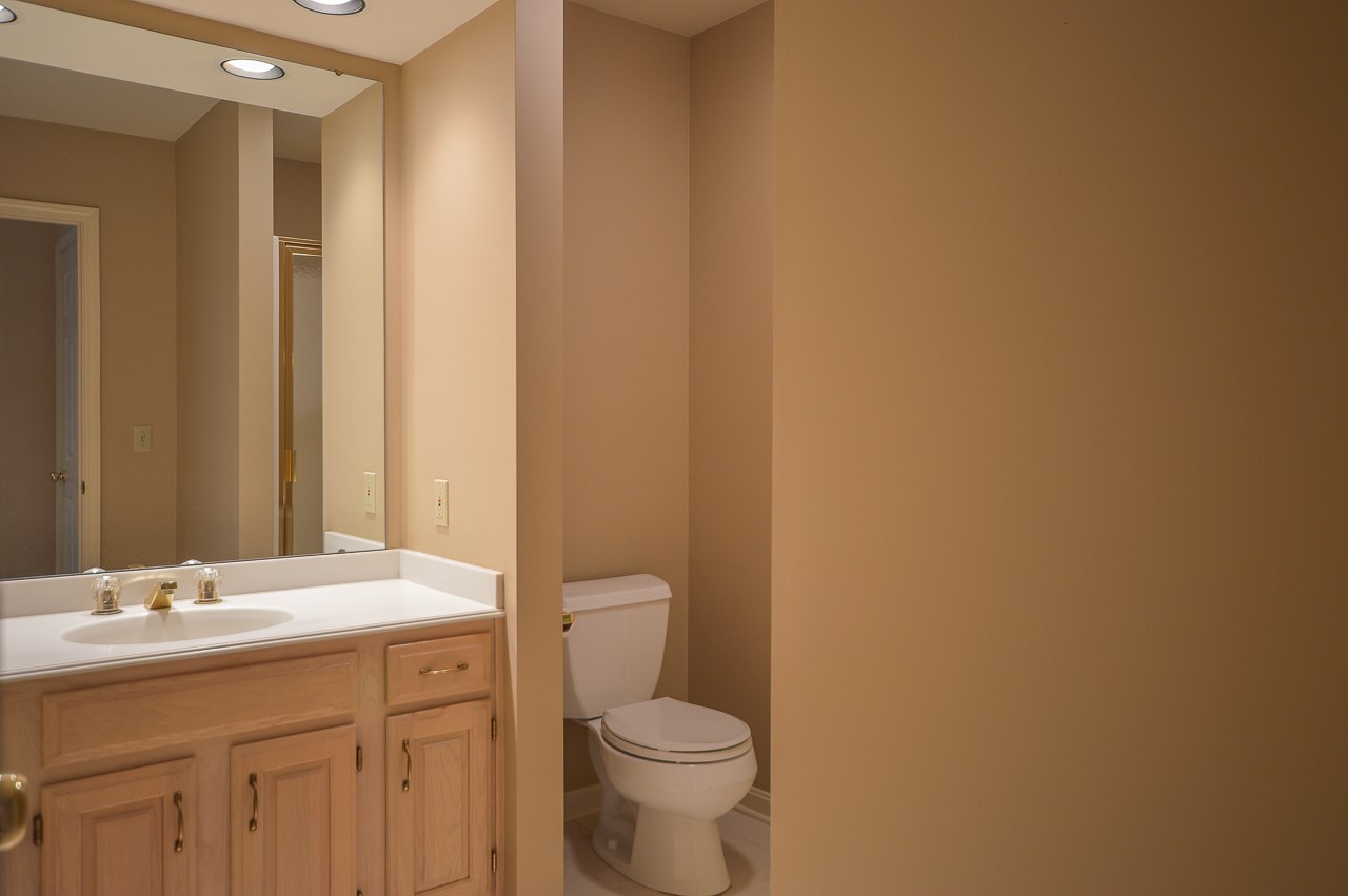 1301 Timberlake Road Evansville, IN 47710 - Photo 9 of 21 Gallery Image 9