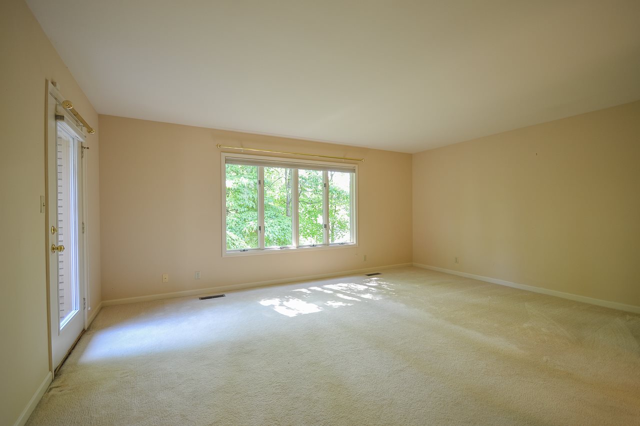 1301 Timberlake Road Evansville, IN 47710 - Photo 10 of 21 Gallery Image 10