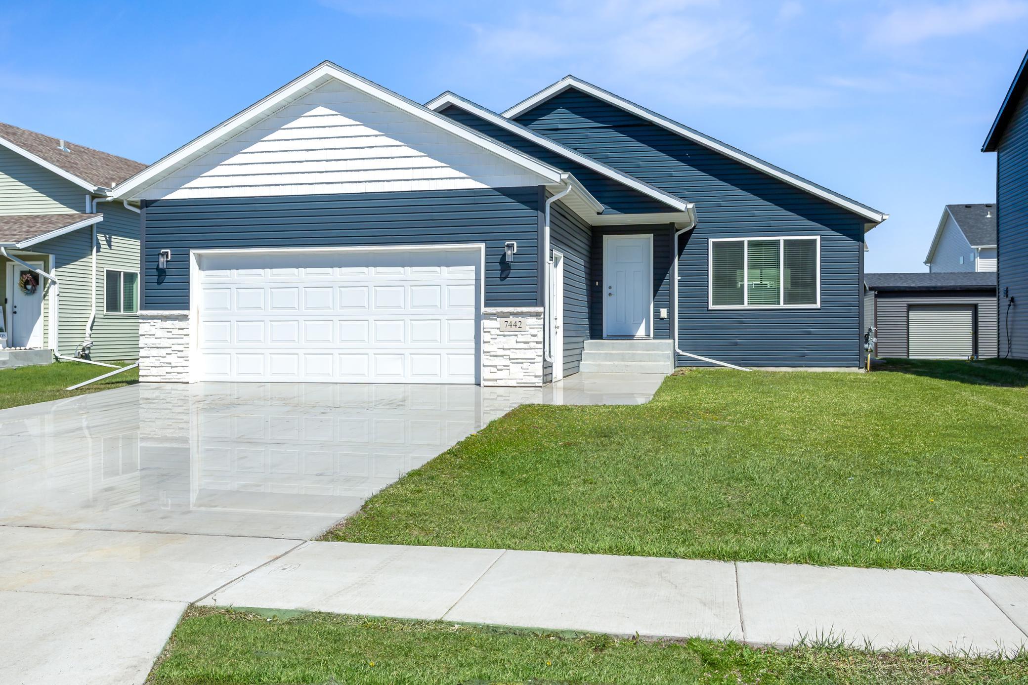 7442 20th Street South Fargo, ND 58104 - Photo 1 of 41