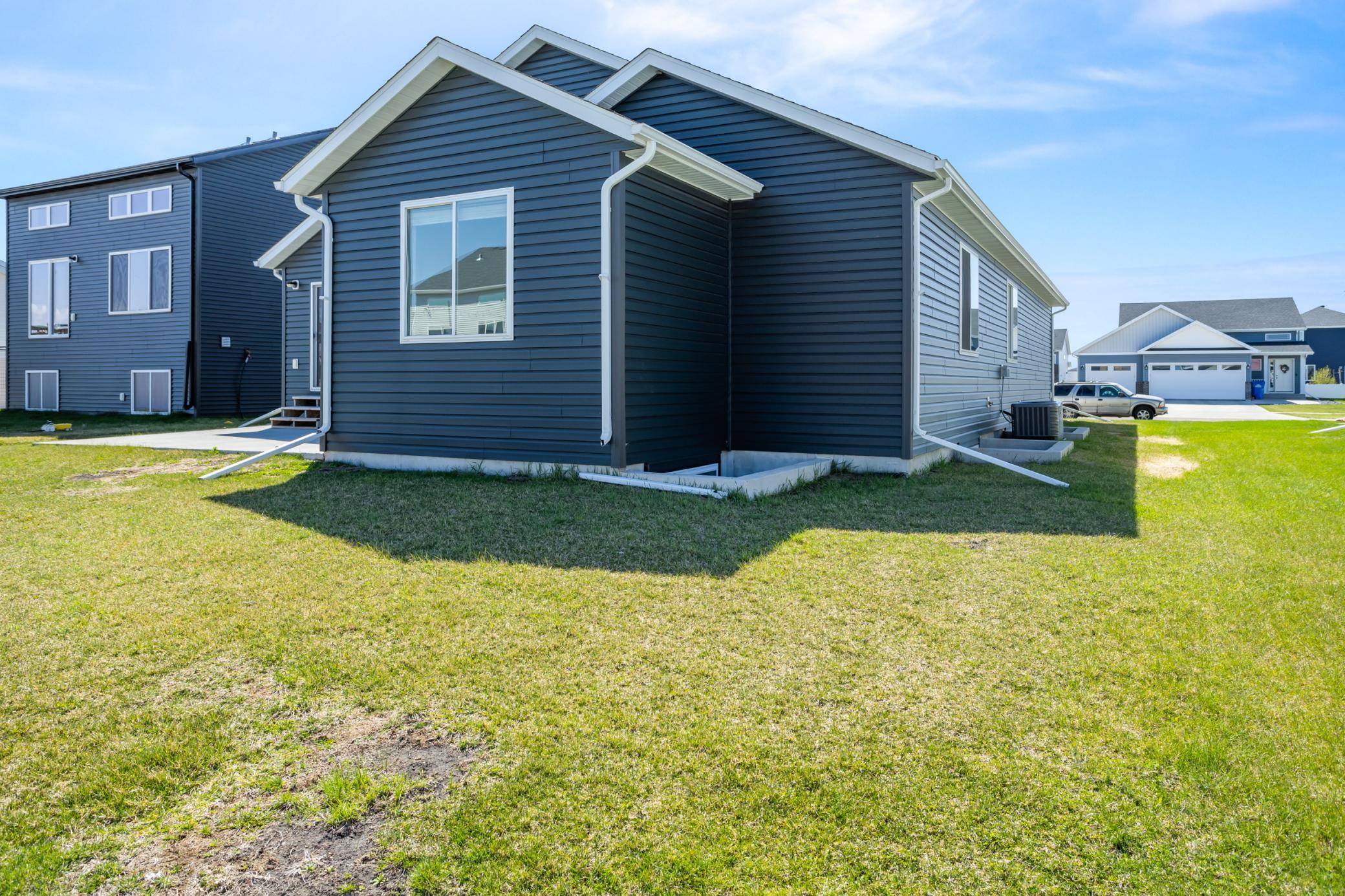 7442 20th Street South Fargo, ND 58104 - Photo 38 of 41