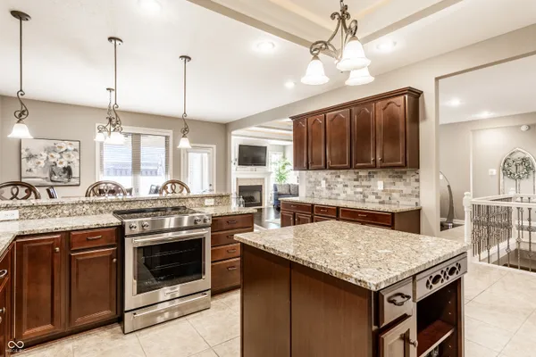 $589,000 | 6639 Flowstone Way, Indianapolis, IN 46237