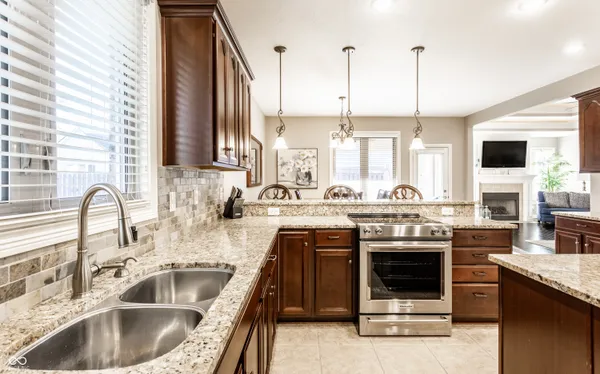 $589,000 | 6639 Flowstone Way, Indianapolis, IN 46237