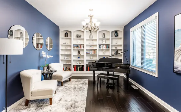 $589,000 | 6639 Flowstone Way, Indianapolis, IN 46237
