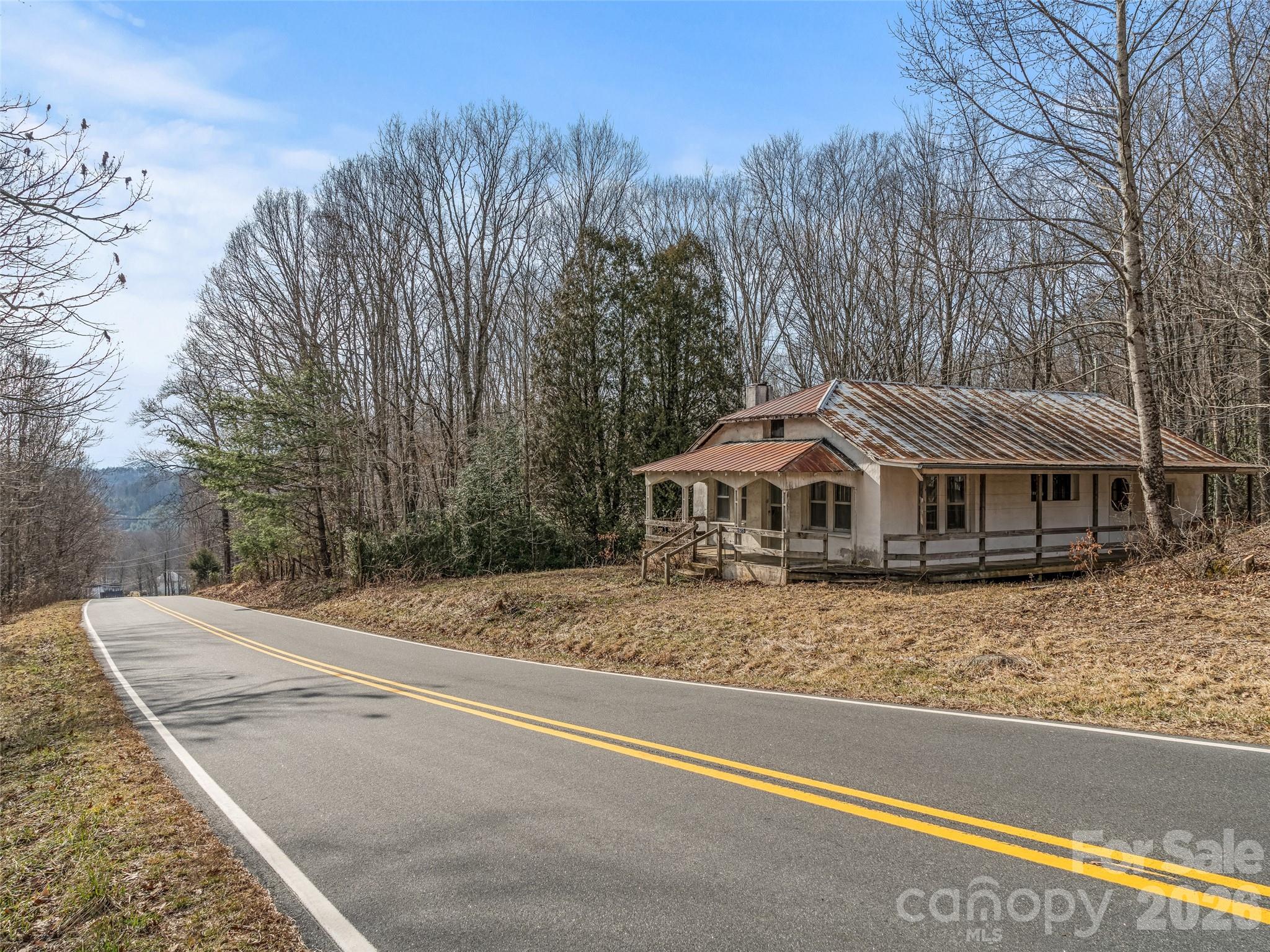 625 Cook Town Road Bakersville, NC 28705 - Photo 5 of 38