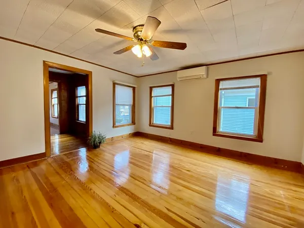 $3,400 | 20 Webster Street, Unit 2, Somerville, MA 02145