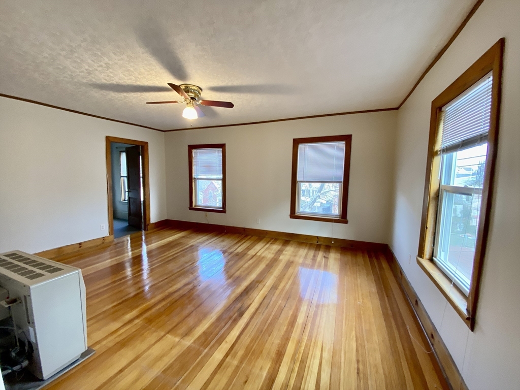 20 Webster Street, Unit 2 Somerville, MA 02145 - Photo 3 of 22