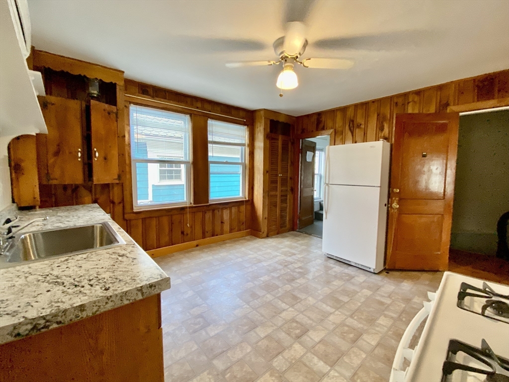 20 Webster Street, Unit 2 Somerville, MA 02145 - Photo 4 of 22