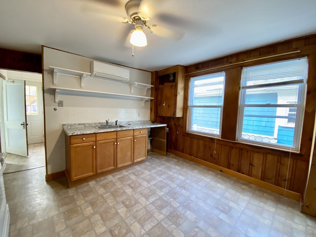 20 Webster Street, Unit 2 Somerville, MA 02145 - Photo 7 of 22