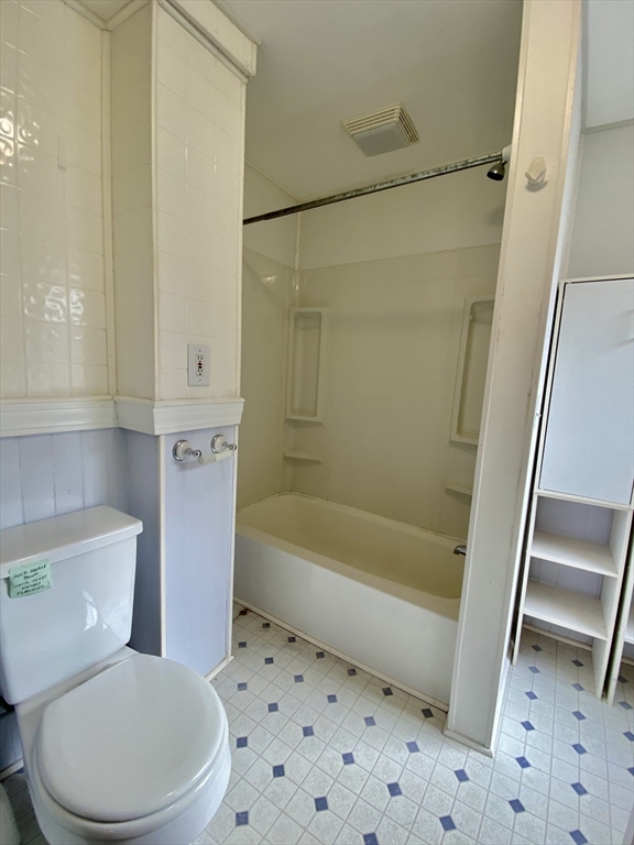 20 Webster Street, Unit 2 Somerville, MA 02145 - Photo 8 of 22