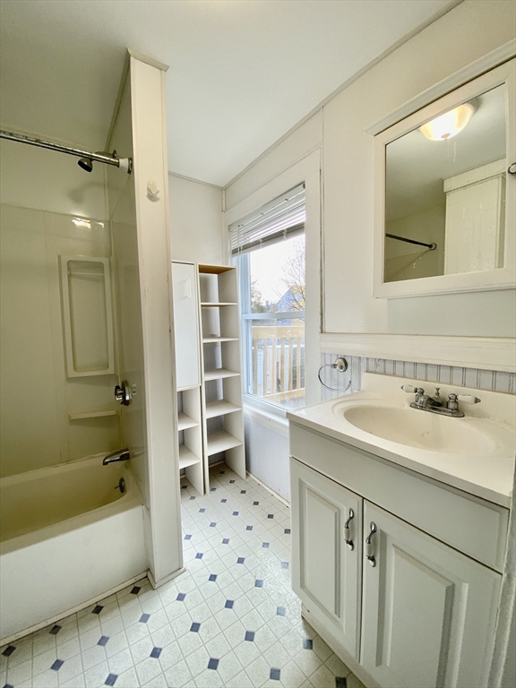 20 Webster Street, Unit 2 Somerville, MA 02145 - Photo 9 of 22