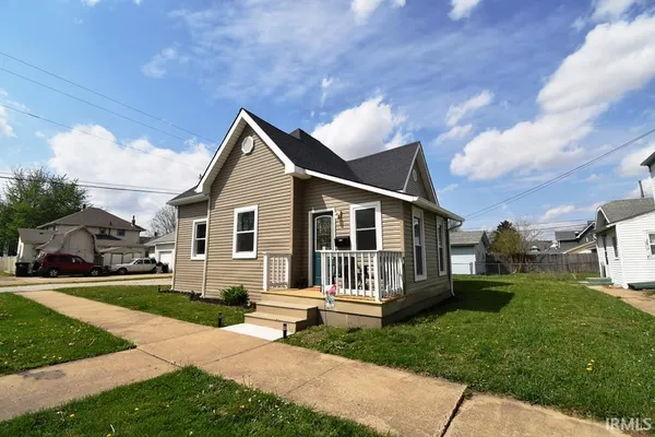 $179,900 | 208 West Jefferson Street, Frankfort, IN 46041