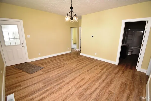 $179,900 | 208 West Jefferson Street, Frankfort, IN 46041