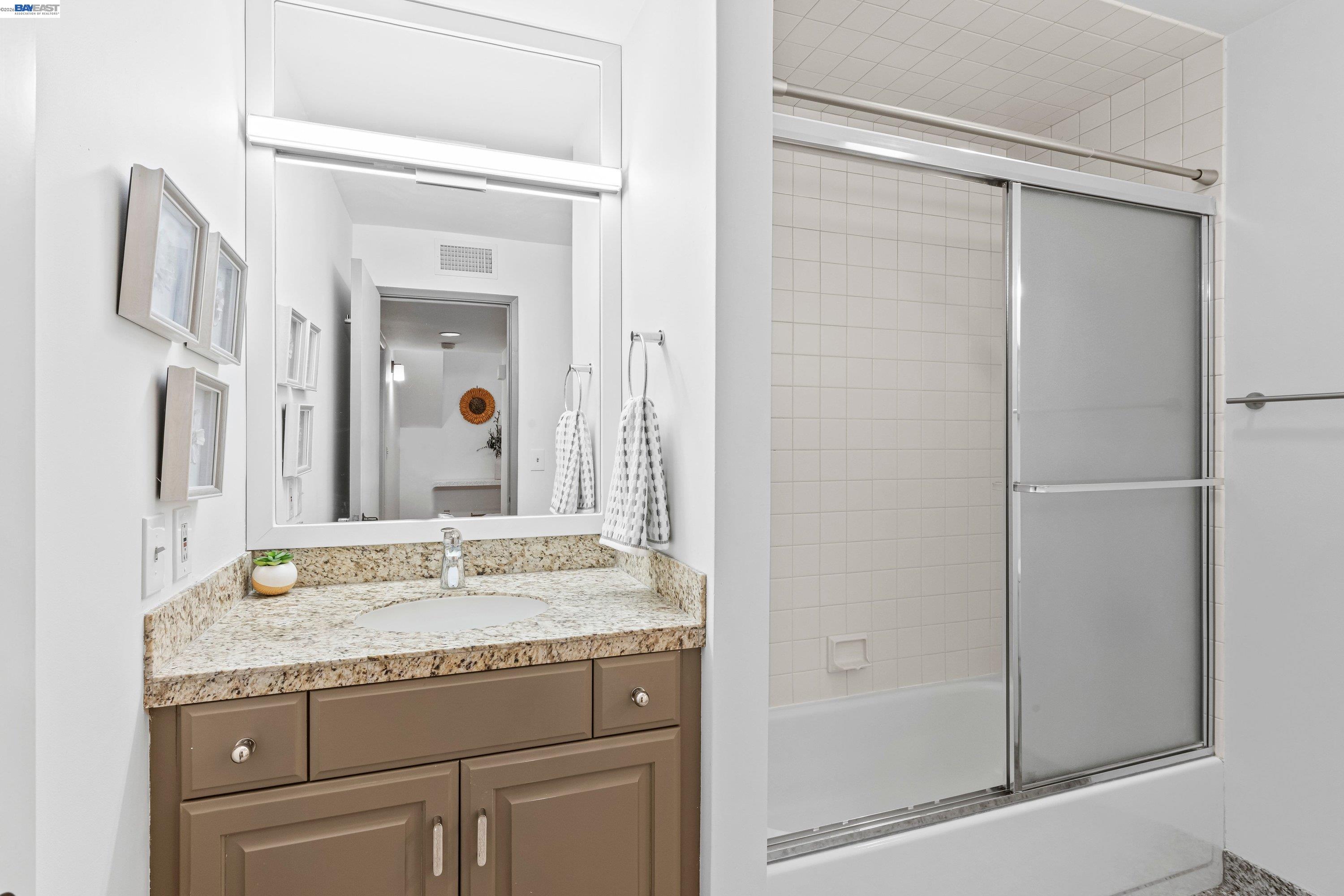 4636 Redwood Road Oakland, CA 94619 - Photo 18 of 30