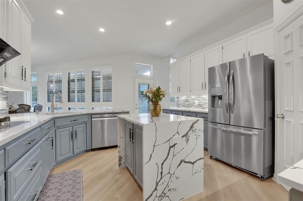 1690 Lynn Lane Lucas, TX 75002 - Photo 8 of 40