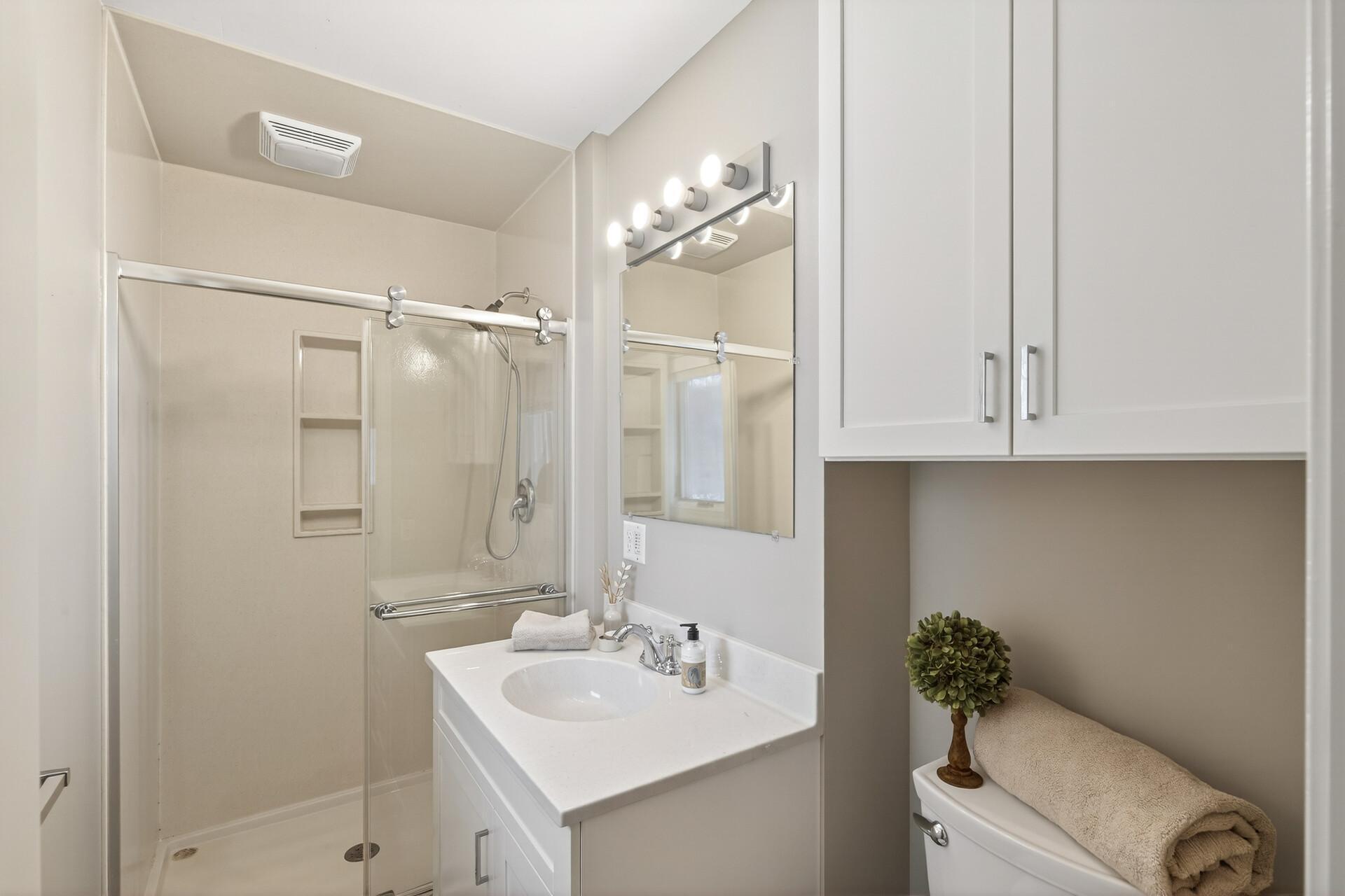 7155 Duluth Street Golden Valley, MN 55427 - Photo 14 of 44