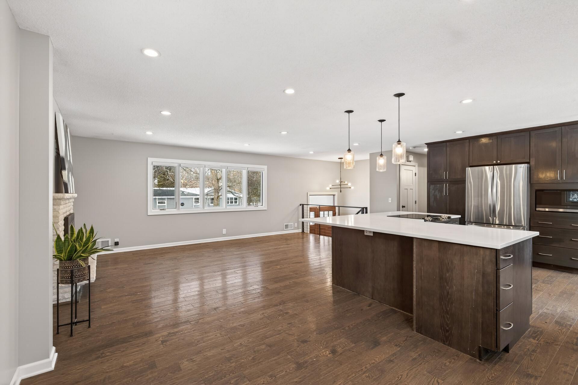 7155 Duluth Street Golden Valley, MN 55427 - Photo 6 of 44