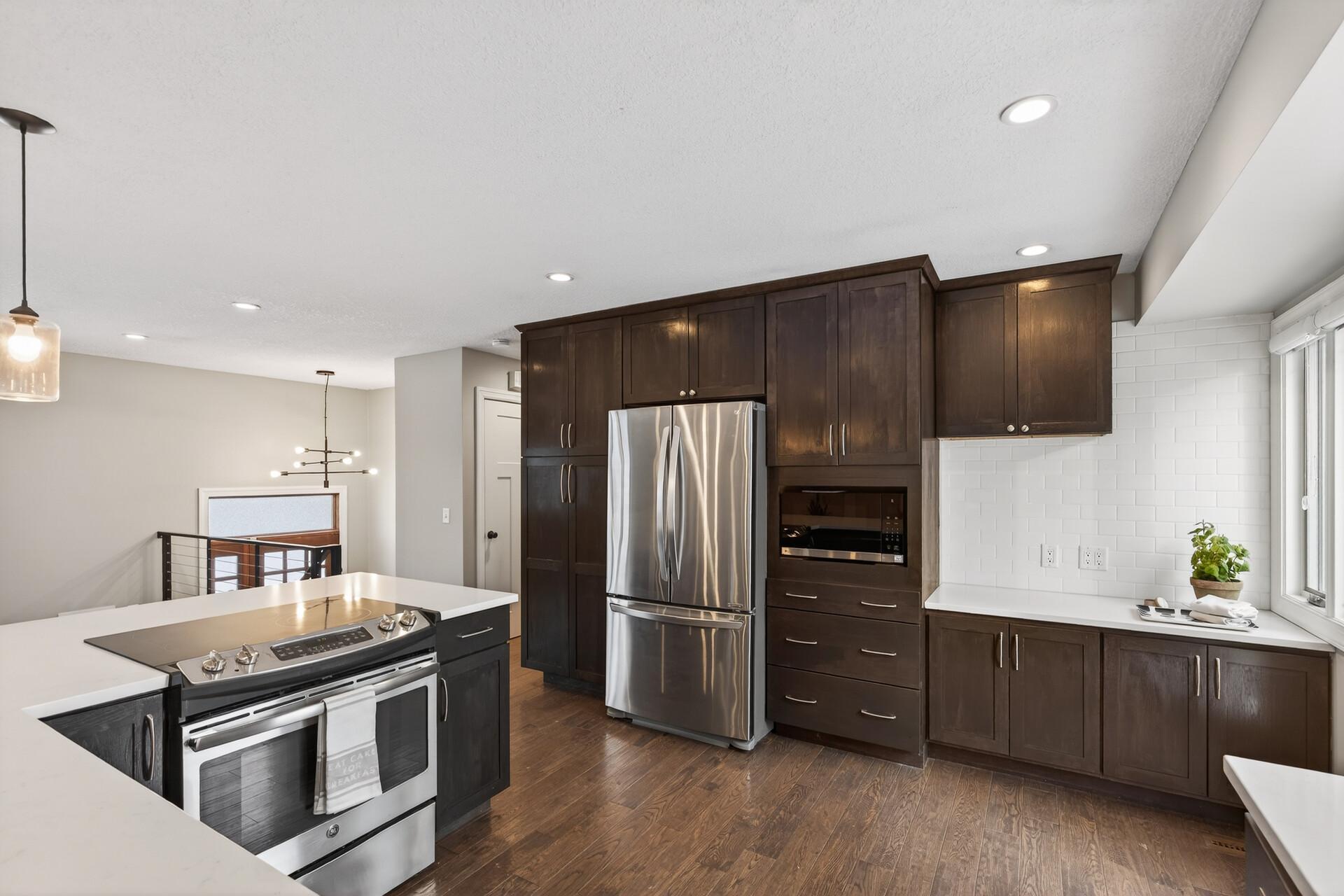 7155 Duluth Street Golden Valley, MN 55427 - Photo 9 of 44