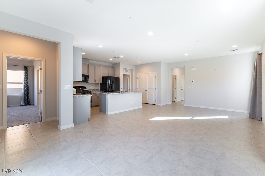 747 North Water Street Henderson, NV 89015 - Photo 4 of 10