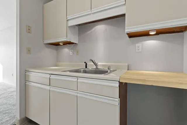 $240,000 | 148 Breakwater Drive, Unit 801, South Portland, ME 04106