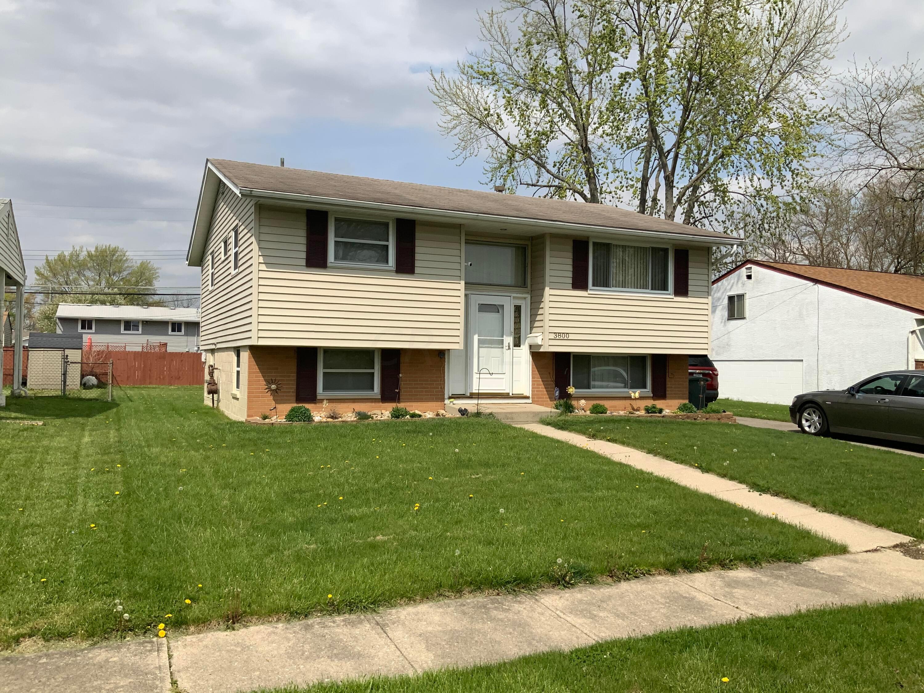 3800 Ardath Road Columbus, OH 43228 - Photo 1 of 20 Gallery Image 1