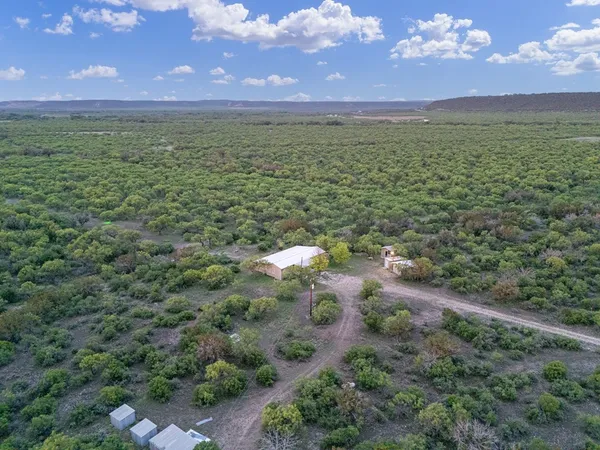 $9,995,000 | 255 Vista Ridge Dr Junction, Junction, TX 76849