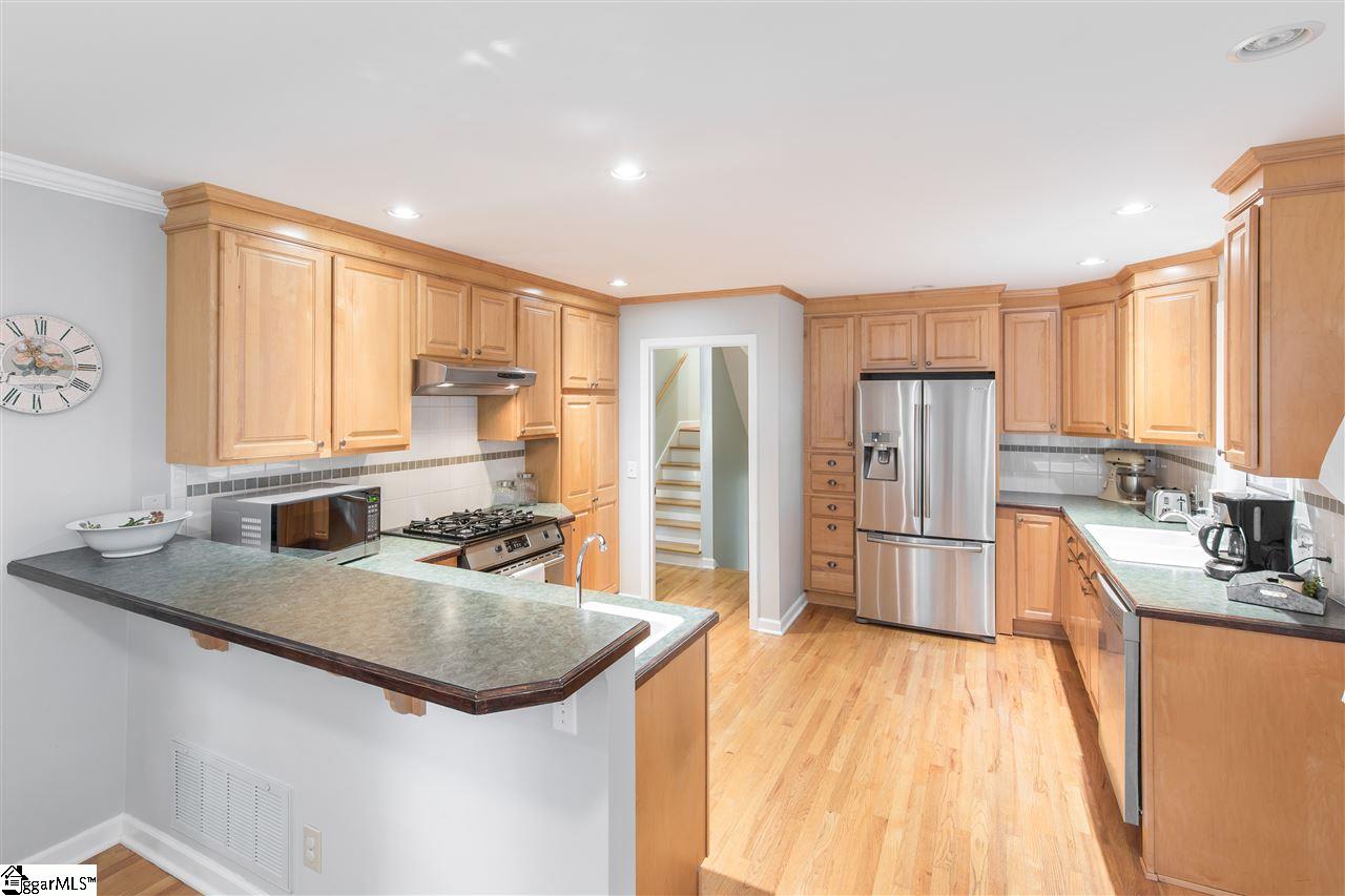 511 Edwards Mill Road Taylors, SC 29687 - Photo 3 of 29 Gallery Image 3