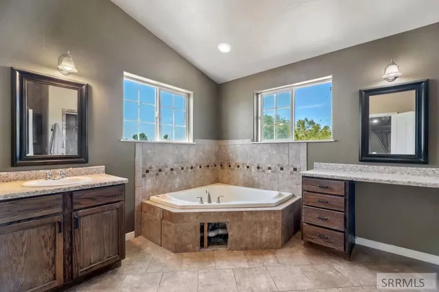 $475,000 | 1886 Falcon Circle East, Pocatello, ID 83204