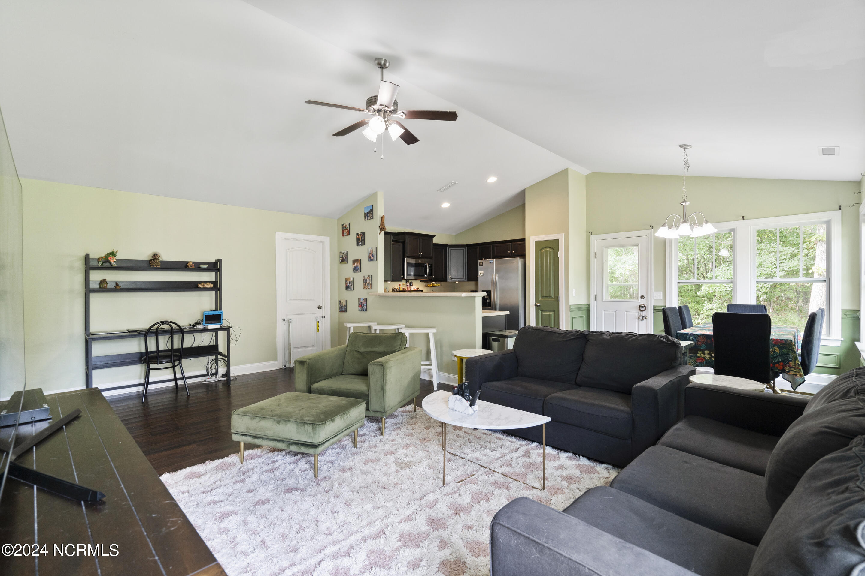 9072 Arden Road Northeast Leland, NC 28451 - Photo 11 of 41 Living room 4