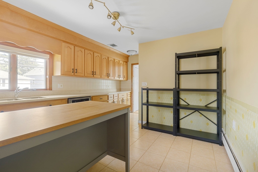 13 Rawson Road, Unit 13 Arlington, MA 02474 - Photo 14 of 32 Gallery Image 14