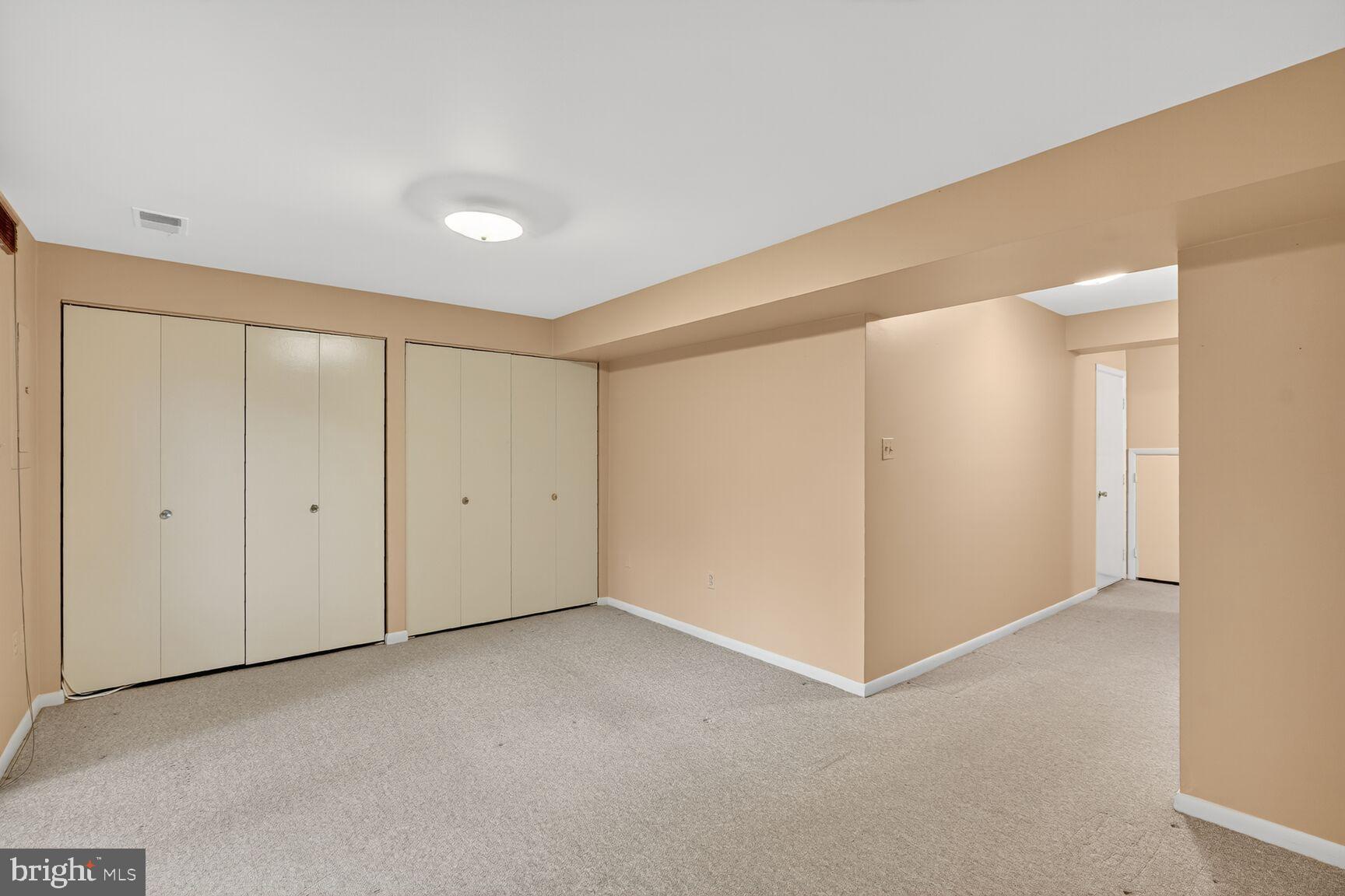 2890 Schoolhouse Circle Silver Spring, MD 20902 - Photo 39 of 44 Spacious, versatile room with neutral tones