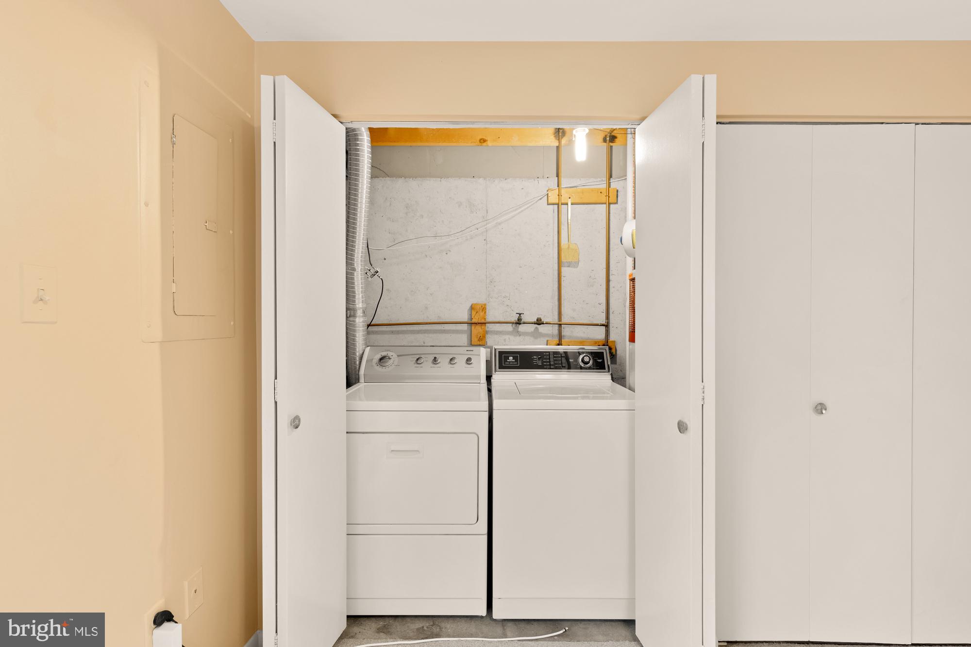 2890 Schoolhouse Circle Silver Spring, MD 20902 - Photo 40 of 44