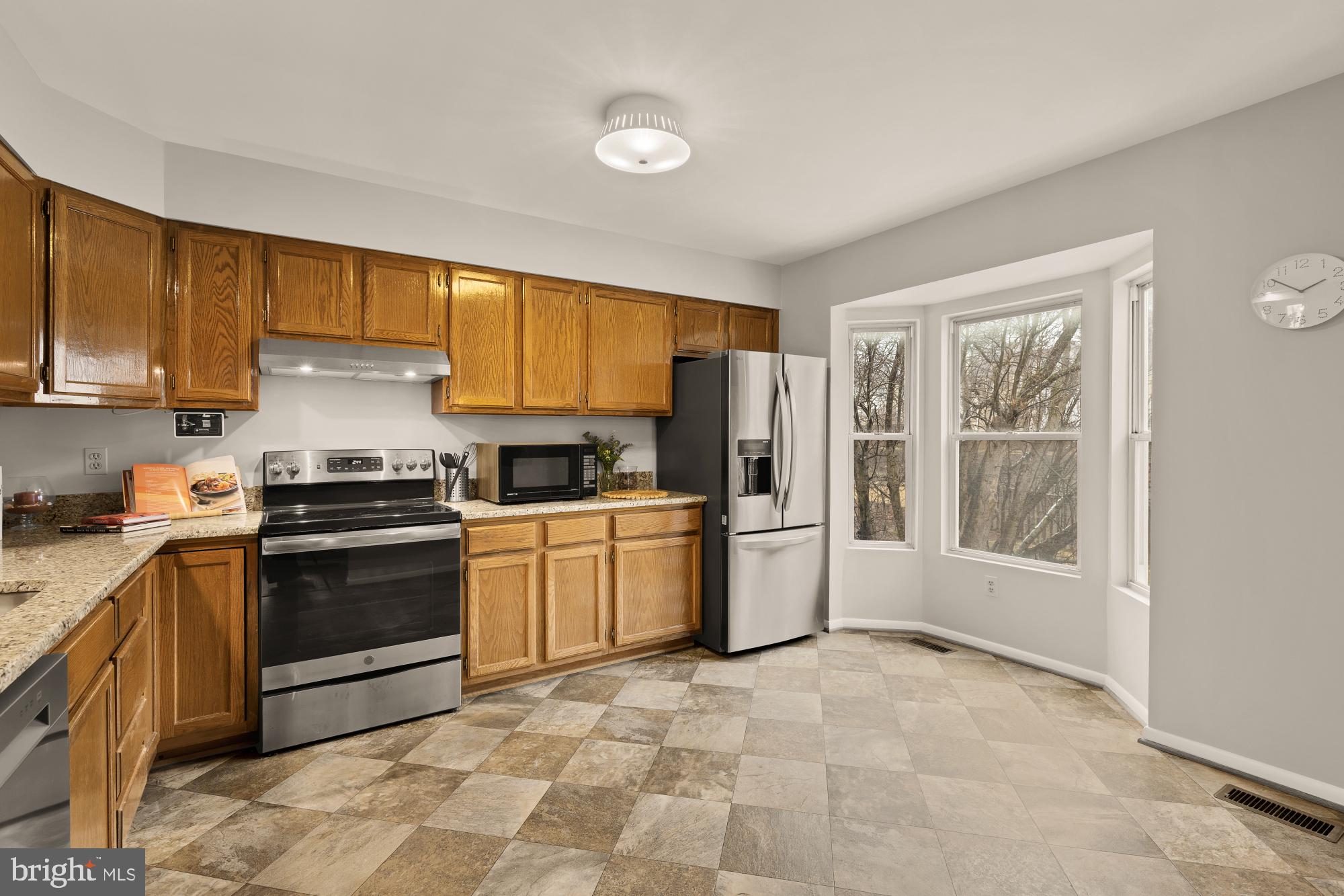 2890 Schoolhouse Circle Silver Spring, MD 20902 - Photo 6 of 44