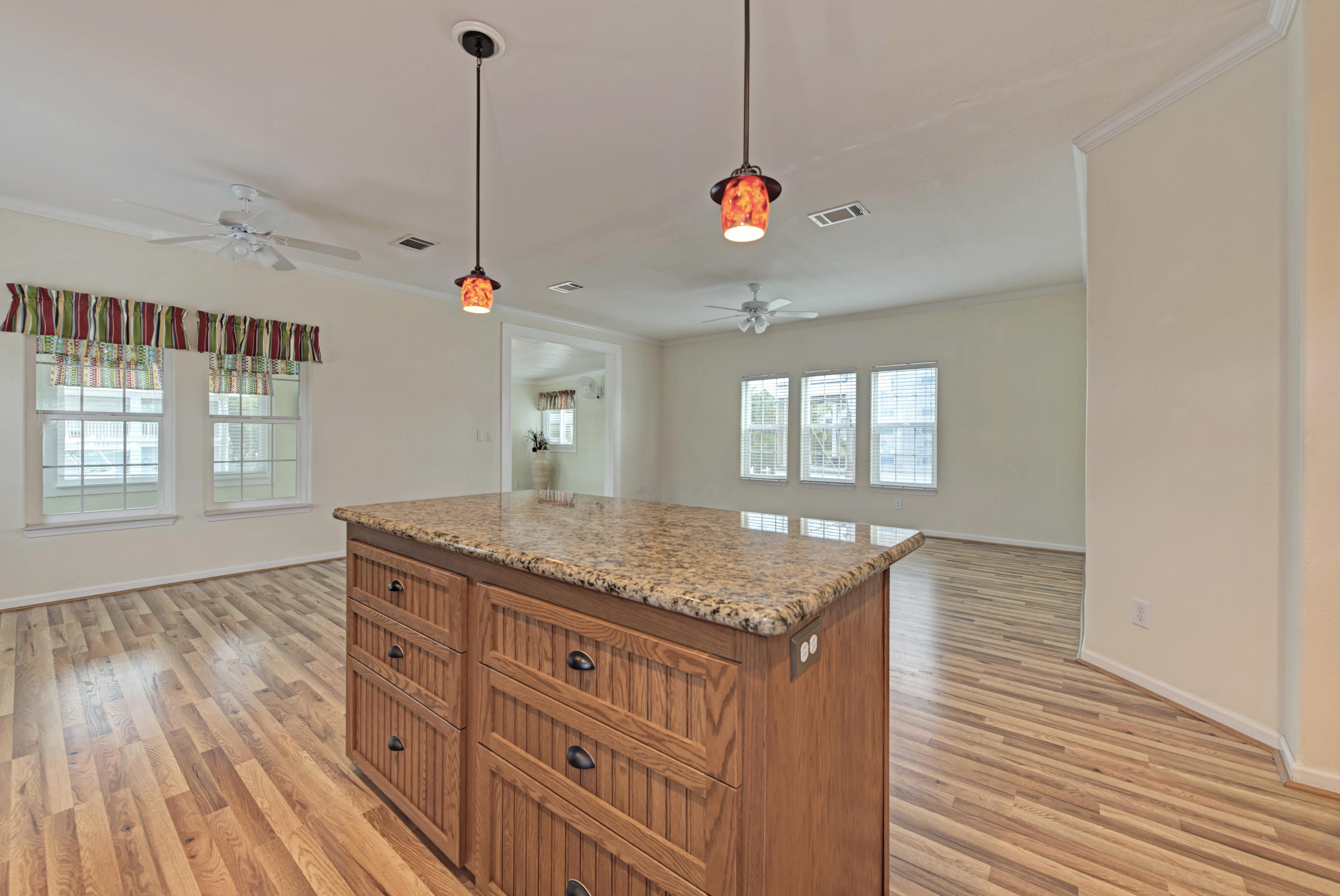 28573 Tortuga Road Summerland Key, FL 33042 - Photo 17 of 40 Great Room